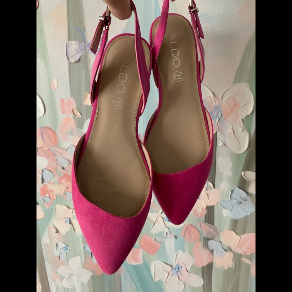Aldo suede and leather fuchsia flats